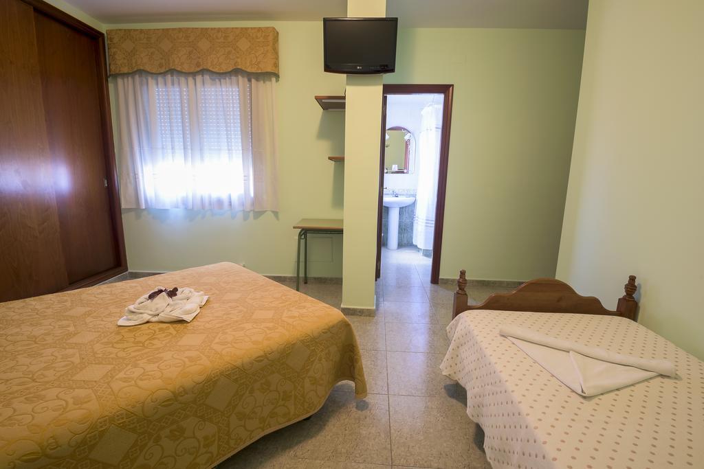 Hostal O Camouco Portonovo Exterior photo